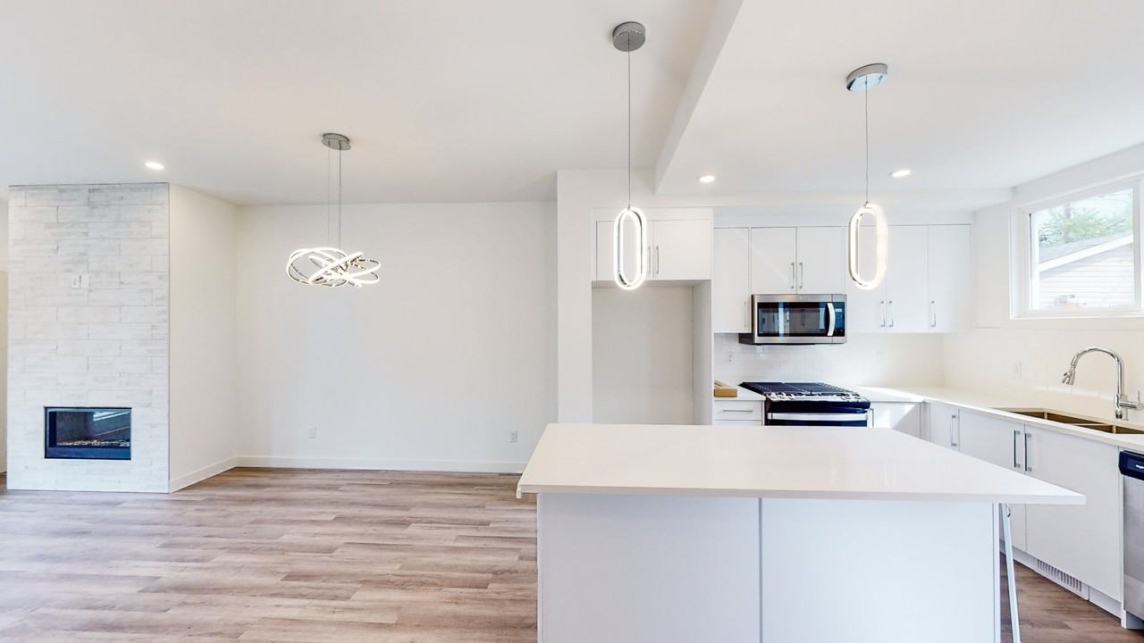 2102 13 St. NW - Photo 5 of 23