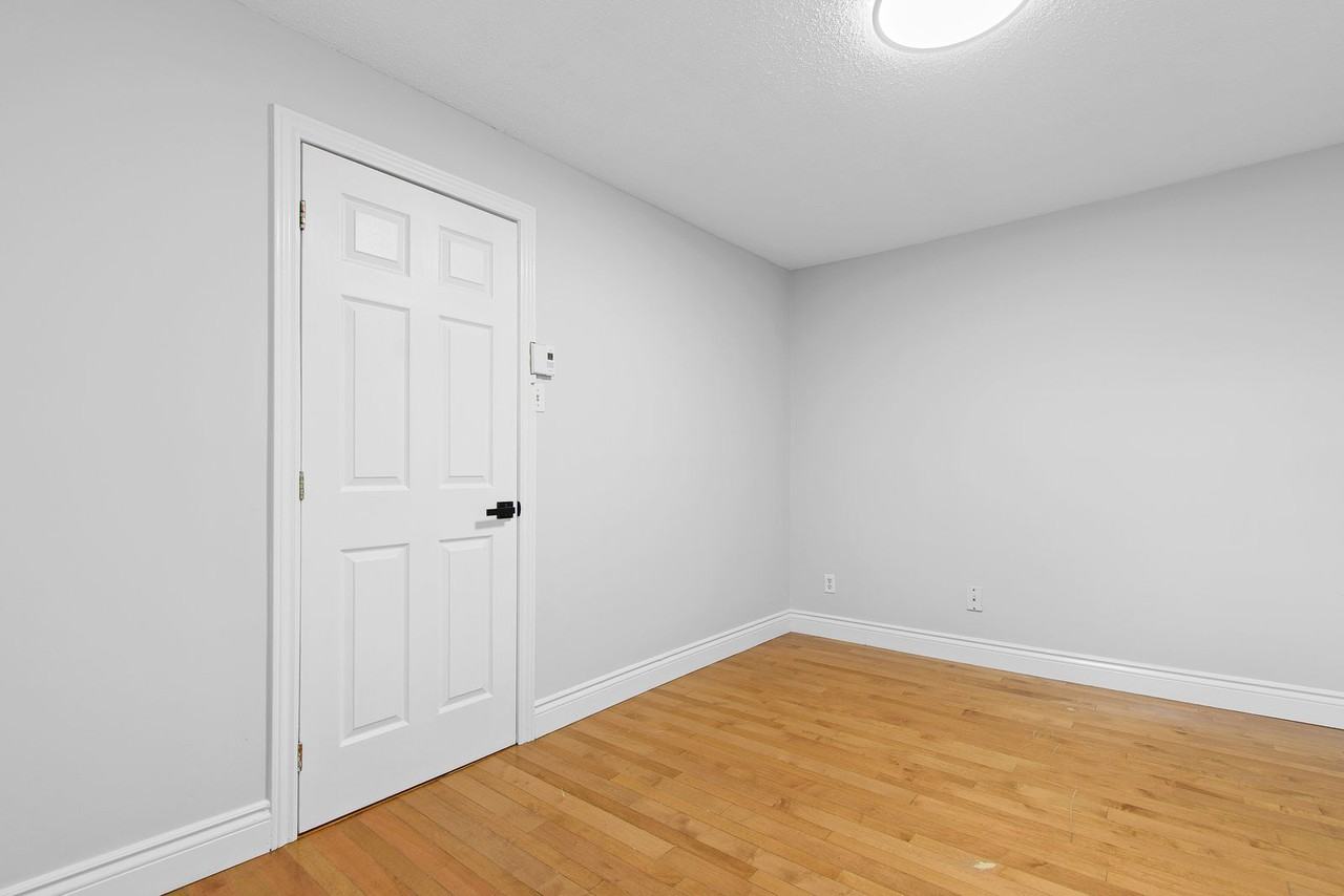 112-B Rue Garneau - Photo 7 of 13