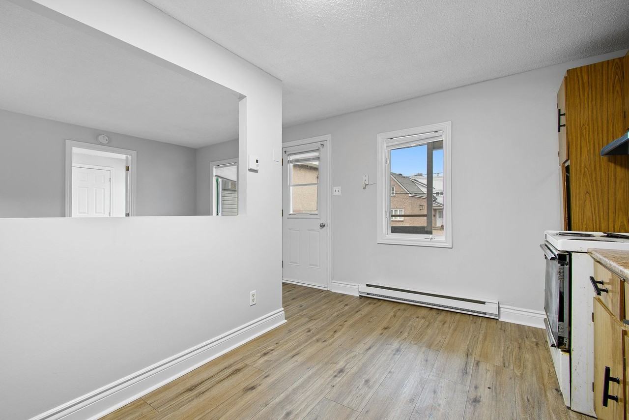 112 Rue Garneau - Photo 7 of 13
