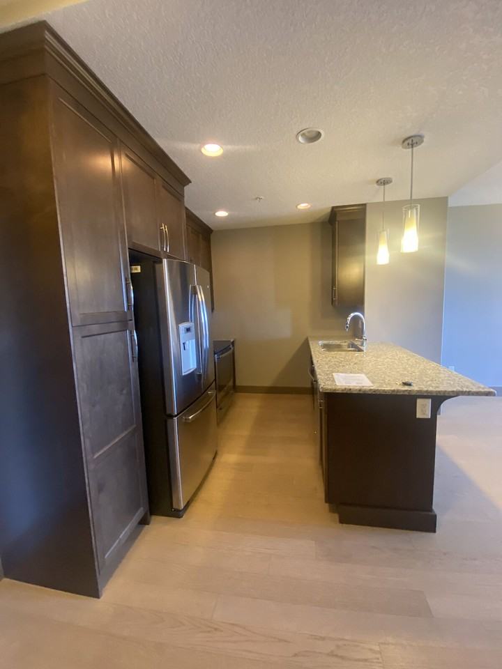 11080 Ellerslie Road Southwest 405, Edmonton, Alberta, Canada, T6W 2C2 - Photo 2 of 10
