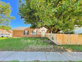 featured image of 2801 Leeds Ct