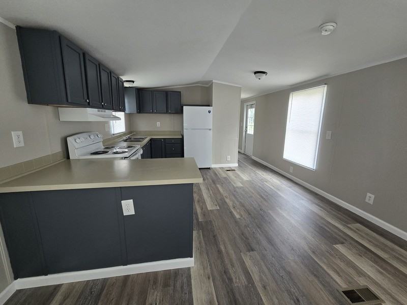 2424 Cattail Cir - Photo 4 of 19