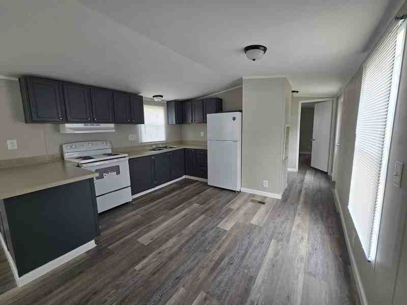 2424 Cattail Cir - Photo 5 of 19