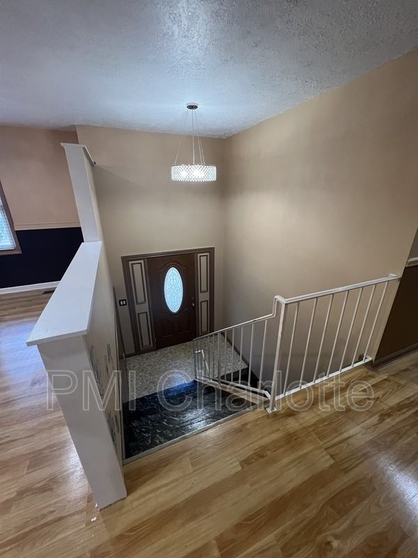 1784 Ashley St - Photo 7 of 25