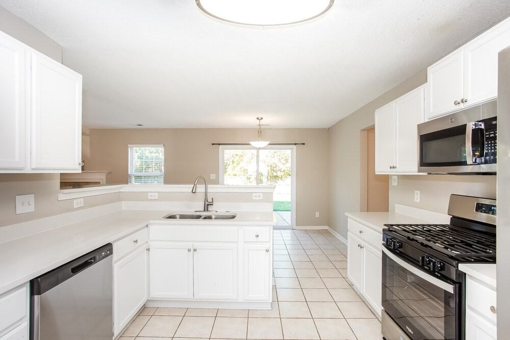 9705 Avensong Crossing Dr - Photo 7 of 17