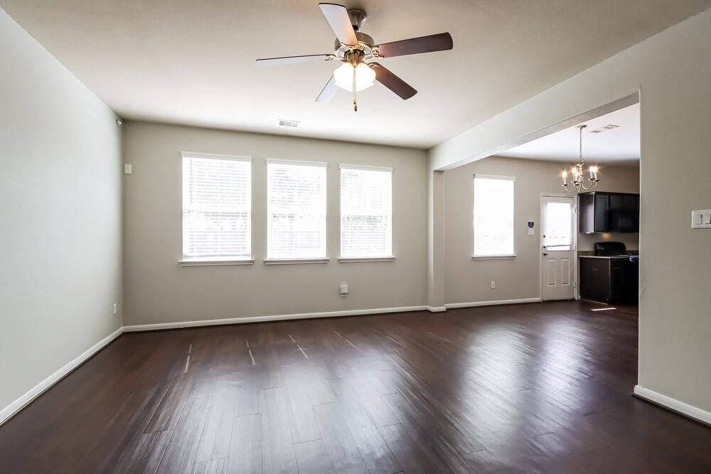 3355 Allington Ct - Photo 4 of 18