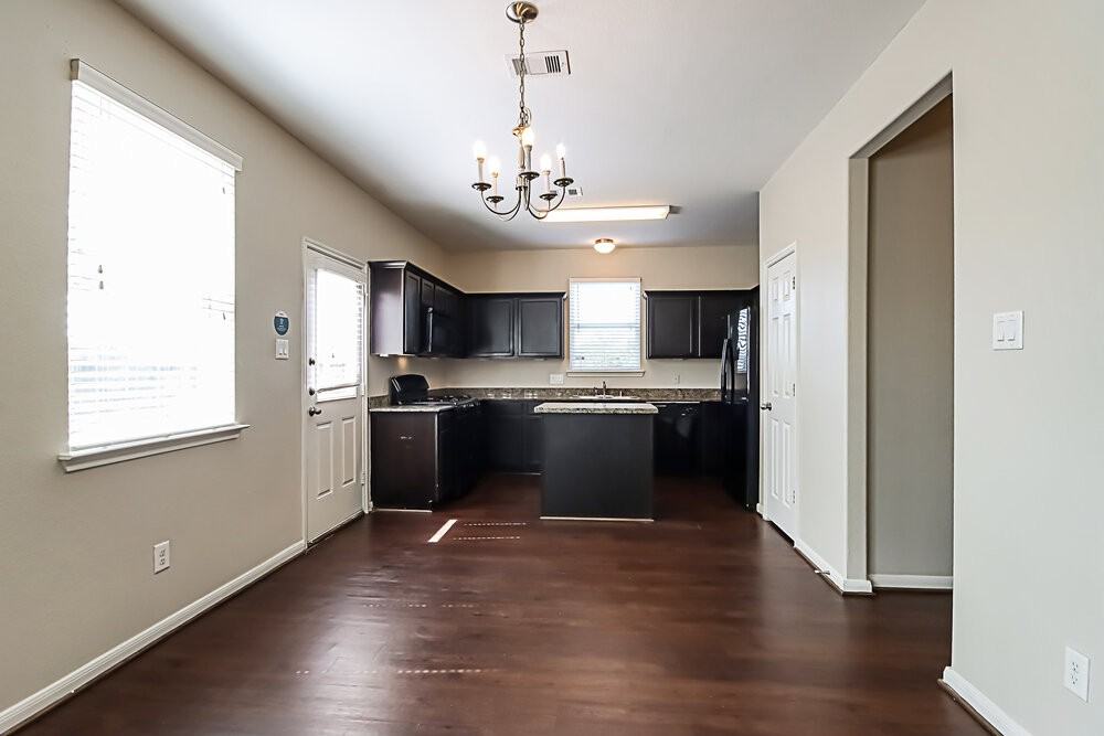 3355 Allington Ct - Photo 6 of 18