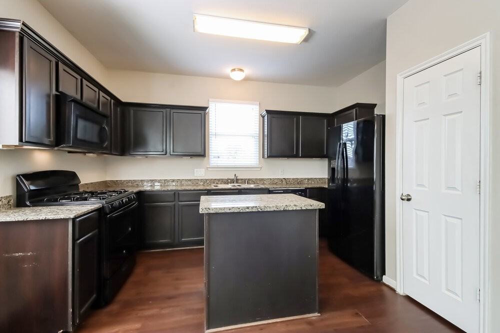 3355 Allington Ct - Photo 7 of 18