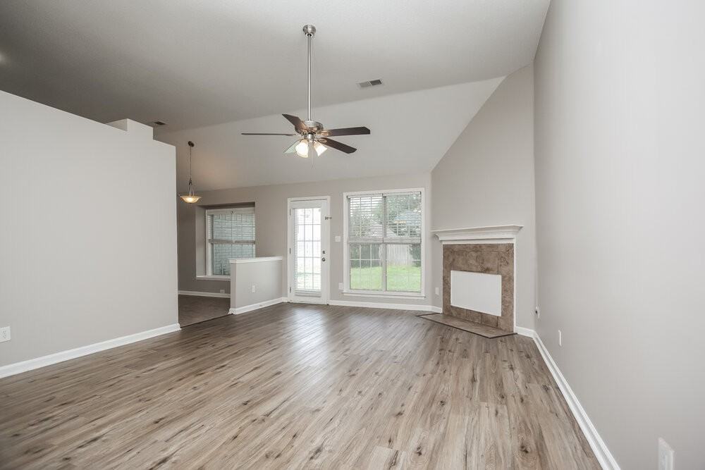 1531 Carlton Ridge Dr - Photo 5 of 17