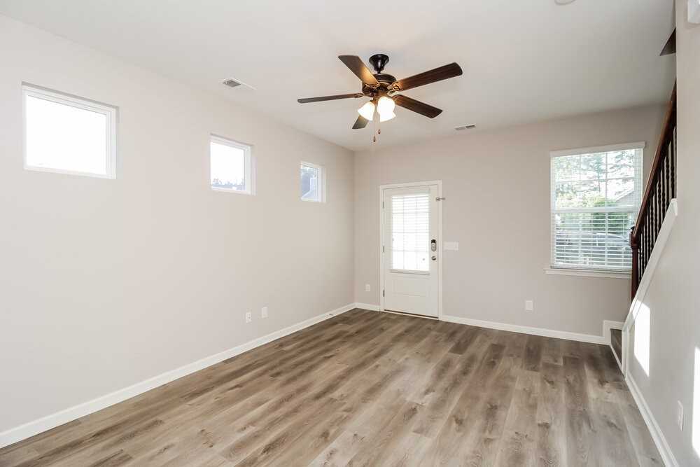 69 Howard Ave Nw - Photo 6 of 20