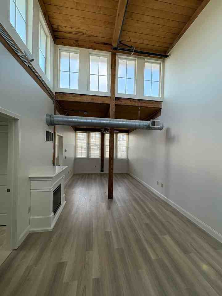 Bostonian Shoe Lofts - Photo 2 of 8