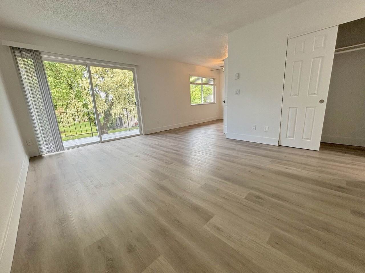 Covington Square Apartments - Photo 6 of 21