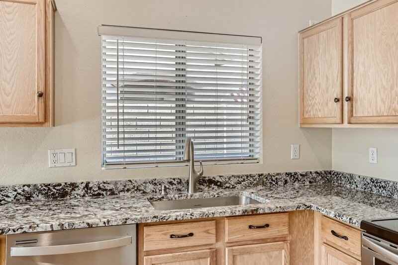 3543 W Steinbeck Ct - Photo 6 of 32