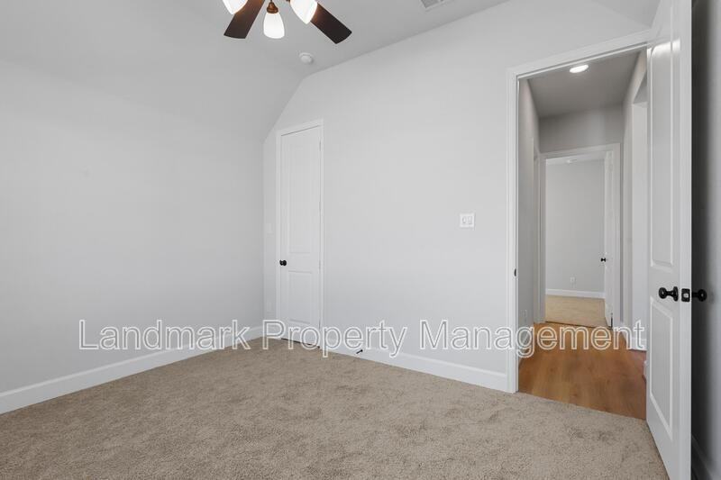 1824 Buckeye Ln - Photo 4 of 45