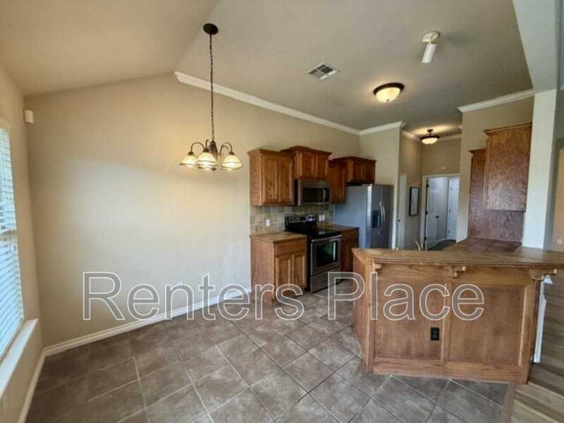 12620 Williamsport Ave - Photo 3 of 15