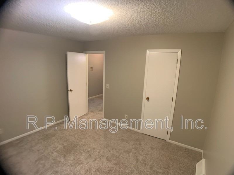 3405 Emerson Ave S #1 - Photo 7 of 10