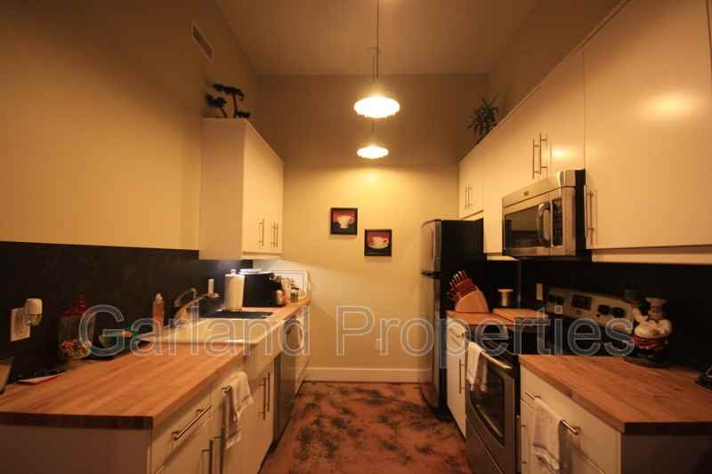 425 Campbell Ave Sw #107 - Photo 6 of 7