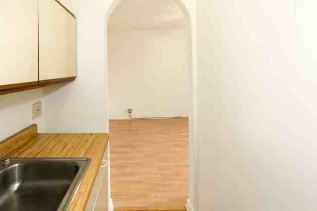 4735 N Beacon St #306 - Photo 5 of 15
