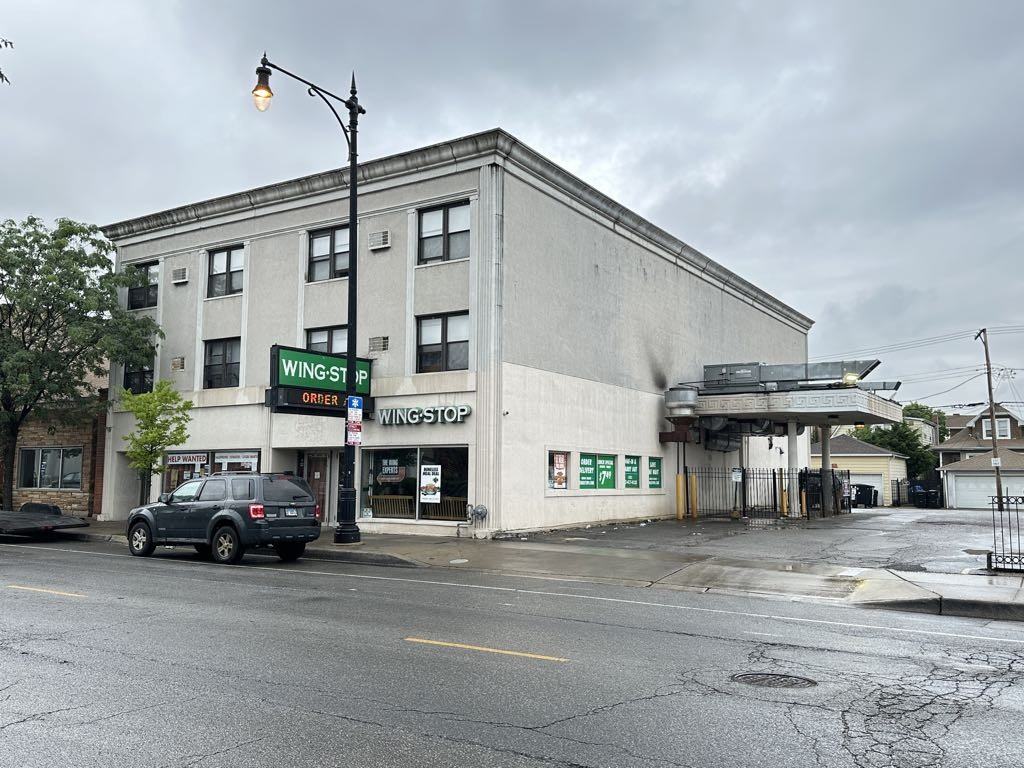 3042 N Central Ave #203