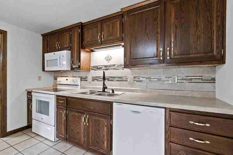 2364 Canter Ln - Photo 6 of 10