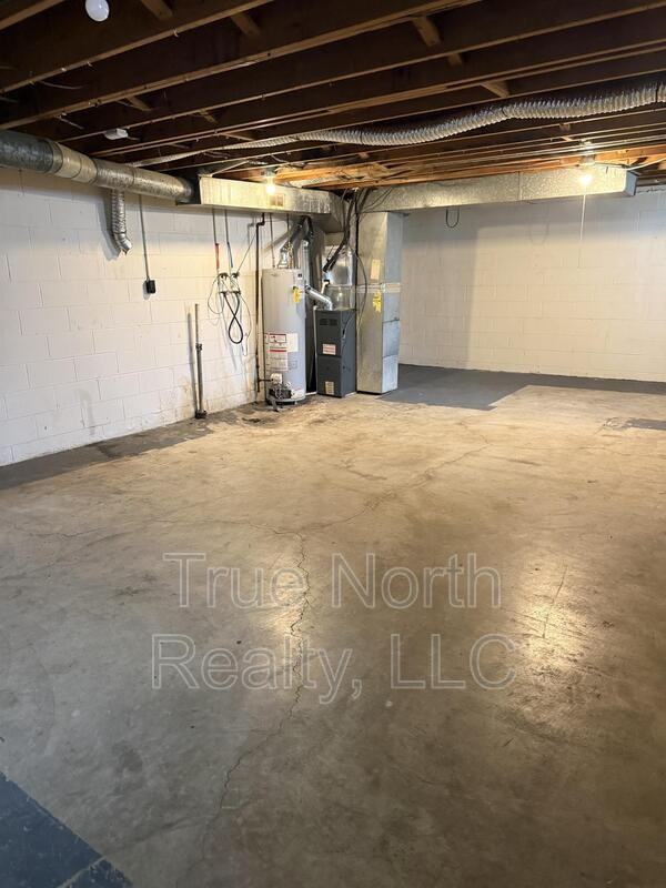 2918 Cleveland Ave #B - Photo 6 of 6