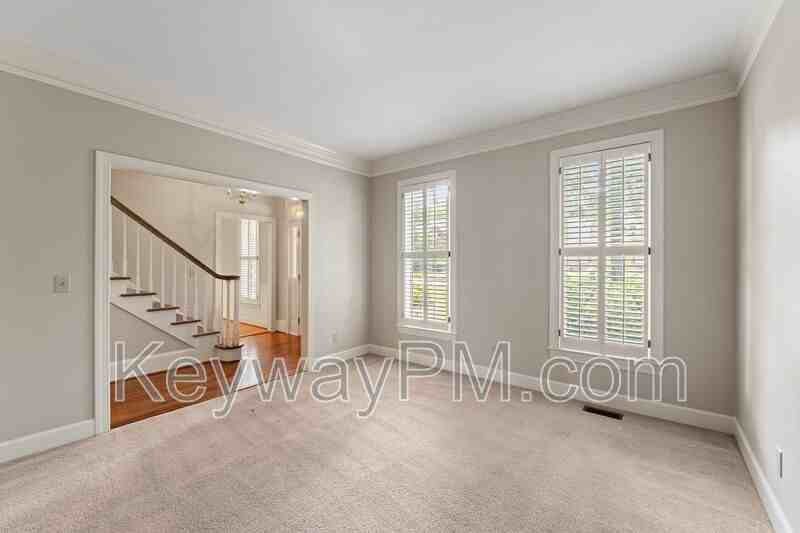 879 Sparkleberry Rd - Photo 4 of 35
