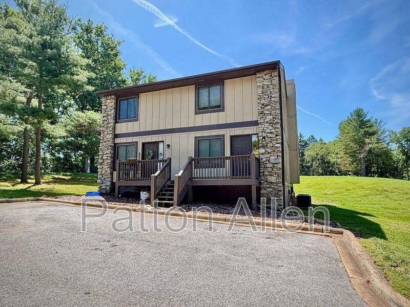 2 Dawnwood Cir - Photo 2 of 28