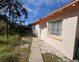 710 N Grove St #C - Photo 1 of 1