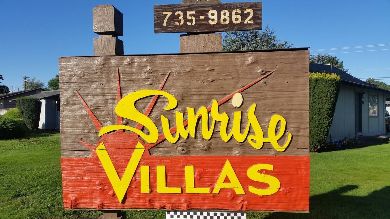 Sunrise Villas Apartments - Photo 2 of 39