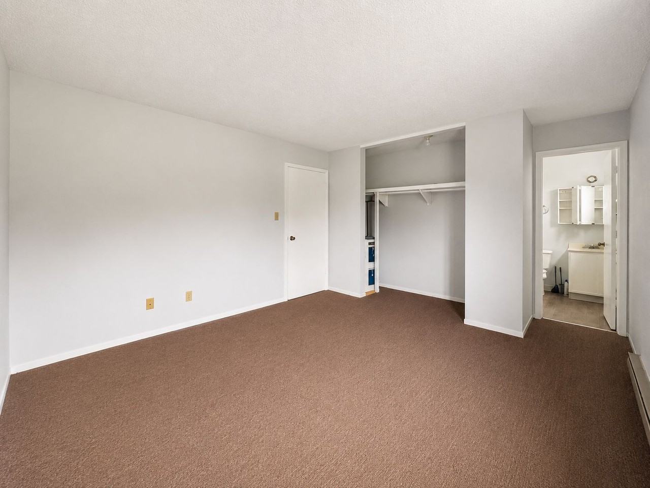 89 Moser St - Photo 5 of 8