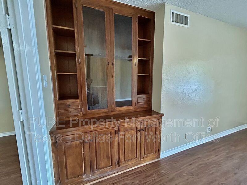 2411 E Mitchell St - Photo 6 of 25