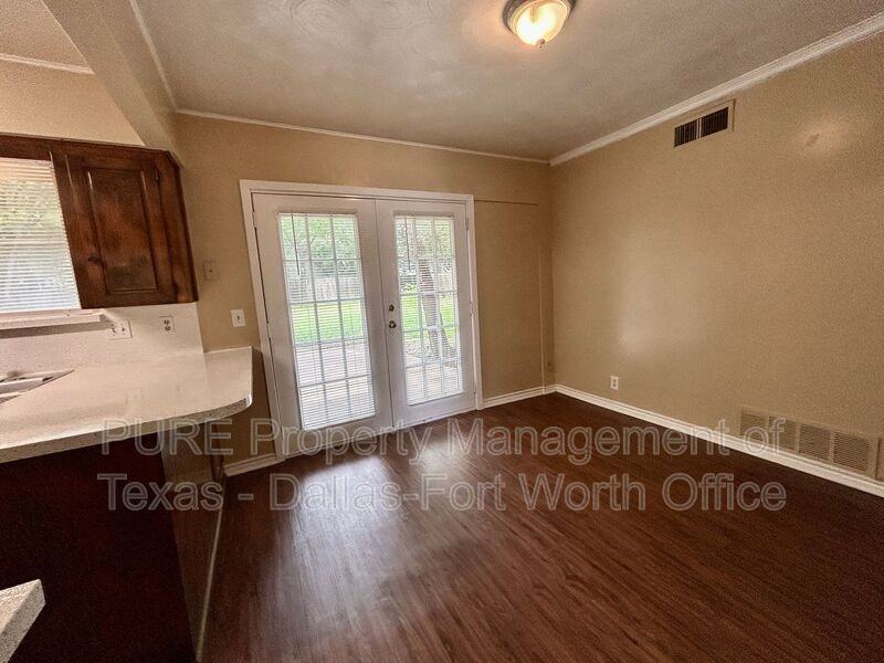 2411 E Mitchell St - Photo 7 of 25