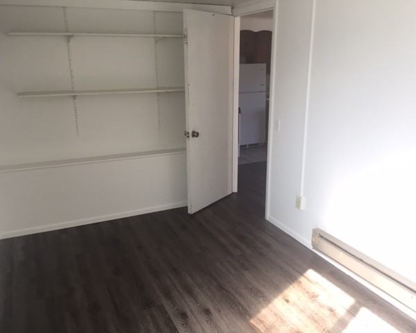 234 E 100 N - Photo 4 of 6