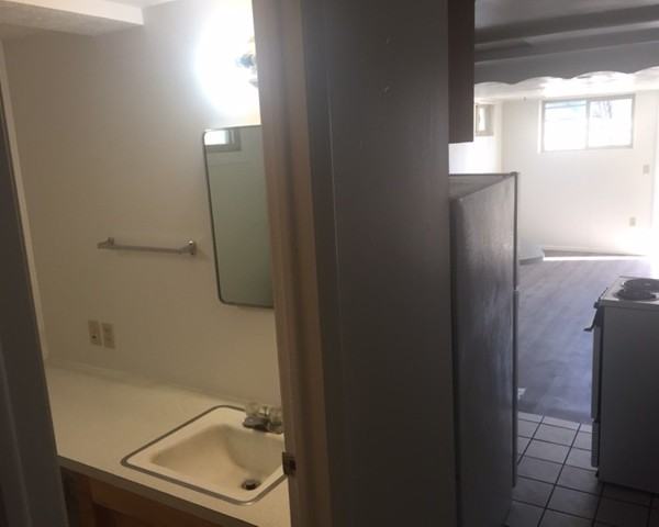 234 E 100 N - Photo 5 of 6