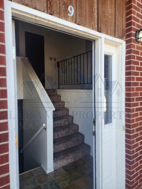 708 Downey St #9 - Photo 3 of 18