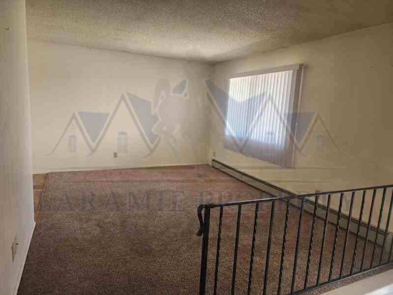 708 Downey St #9 - Photo 4 of 18
