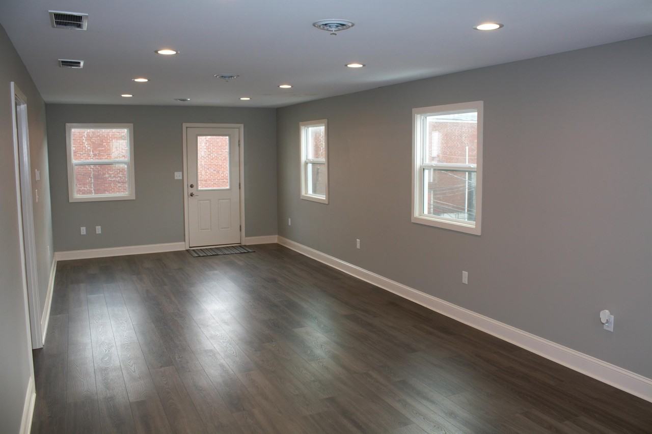 358-364 Market Street - Photo 4 of 15