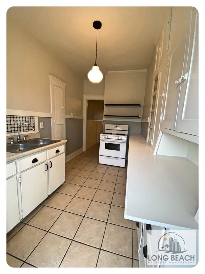 242 Gaviota Avenue - Photo 2 of 17