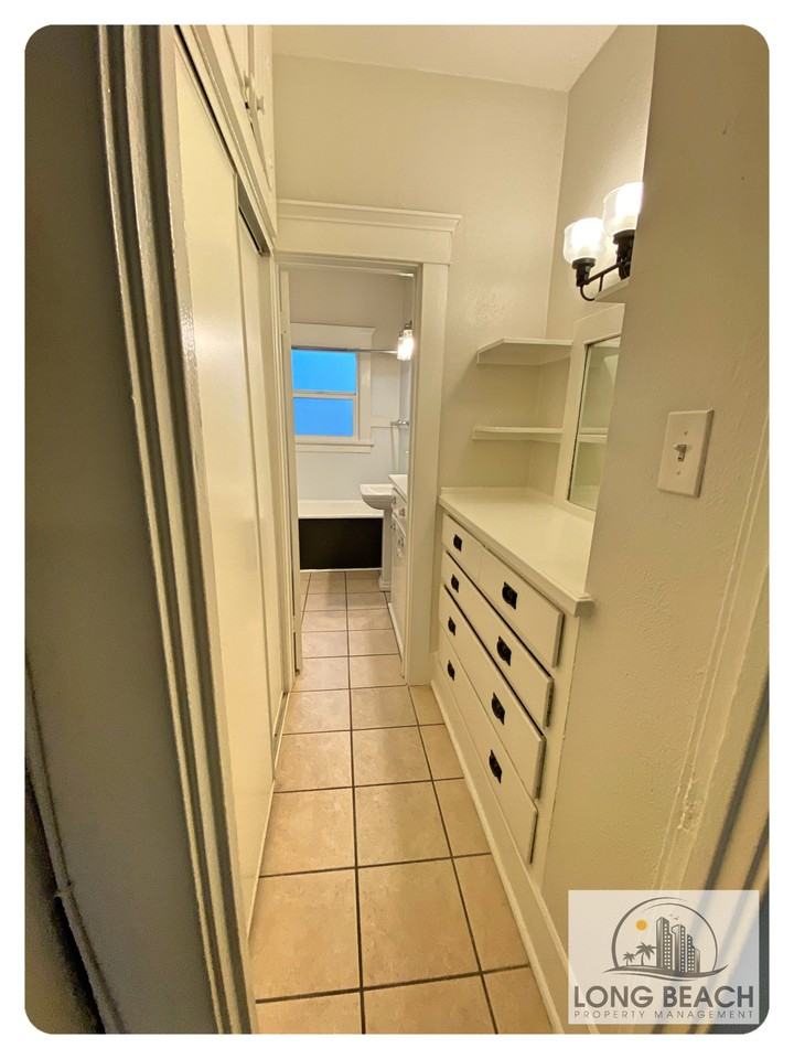 242 Gaviota Avenue - Photo 4 of 17