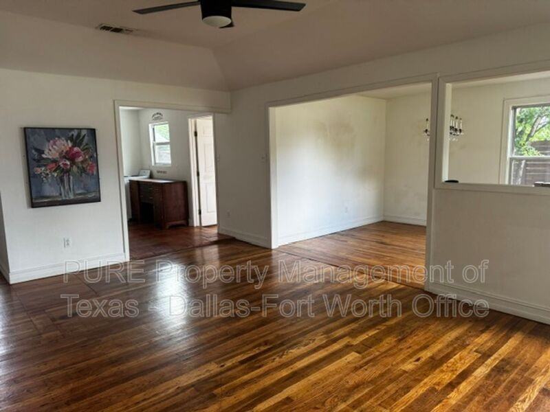 2021 Bluebonnet Dr - Photo 3 of 24