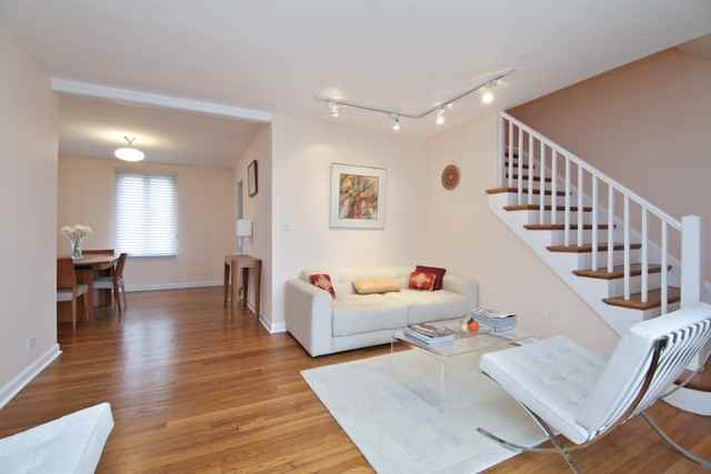 706 Broadview Ave - Photo 3 of 10
