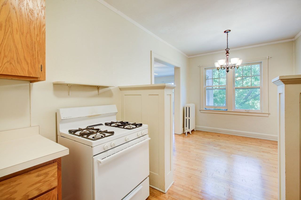 Clemar Apartments - Photo 5 of 25