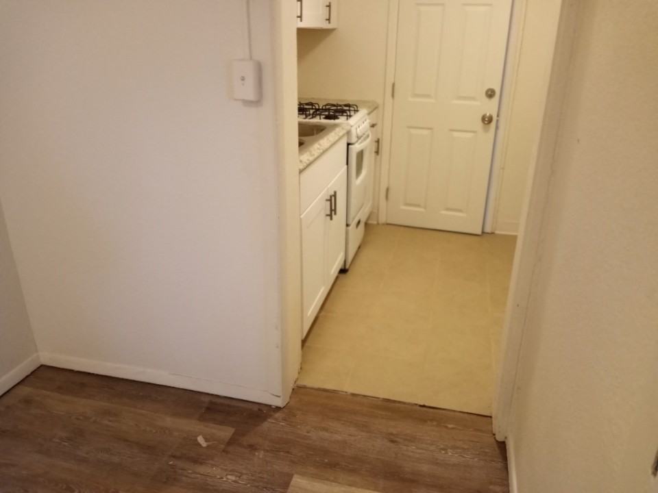 621 13th Street - Photo 4 of 8