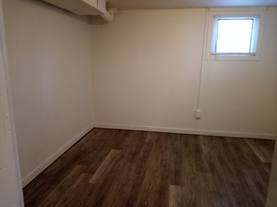 621 13th Street - Photo 6 of 8