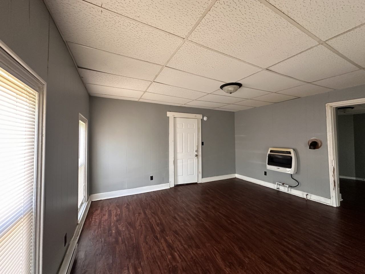 140 1/2 East 6th Avenue - Photo 5 of 8