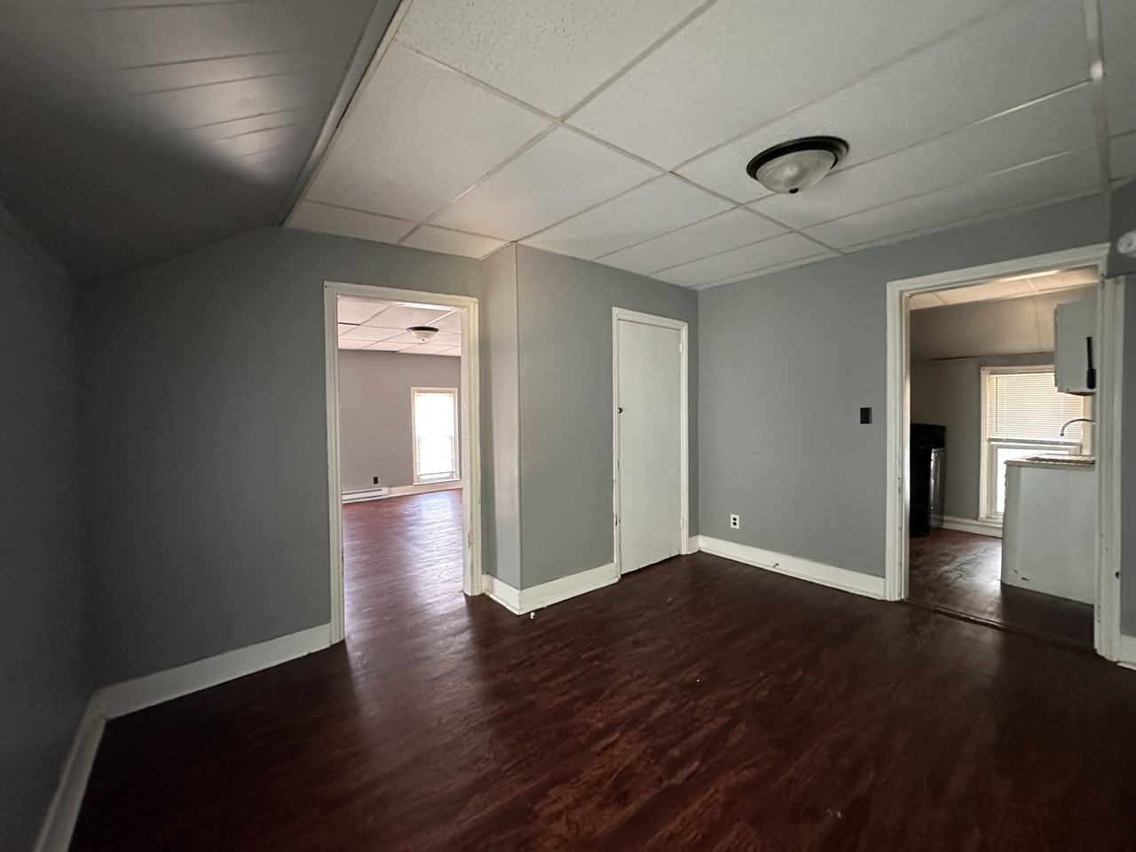 140 1/2 East 6th Avenue - Photo 6 of 8