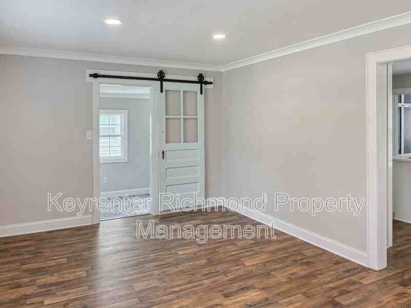 6419 Crescent Pkwy - Photo 3 of 21