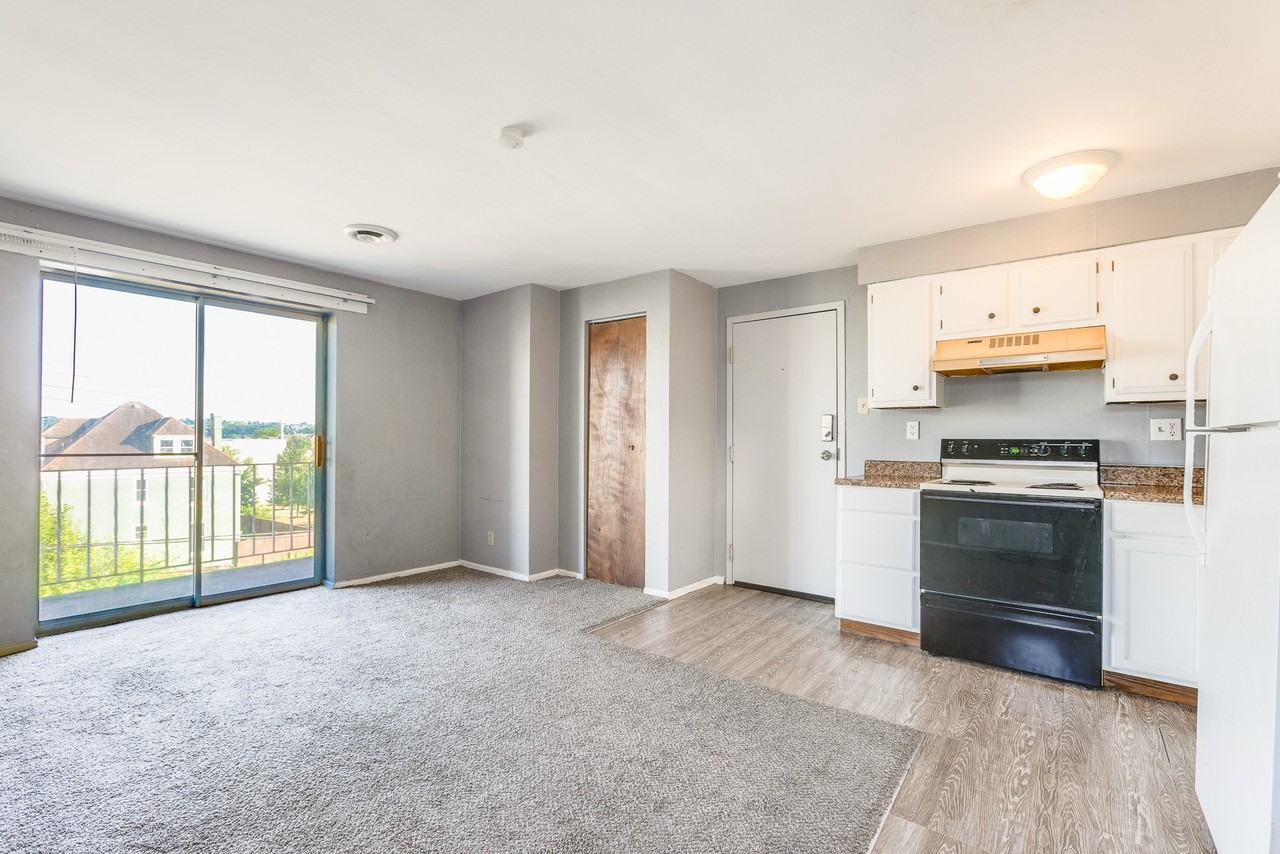 7408 Washington Avenue - Photo 3 of 27
