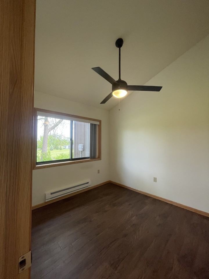 Broadway Court II (HUD) - Photo 6 of 15