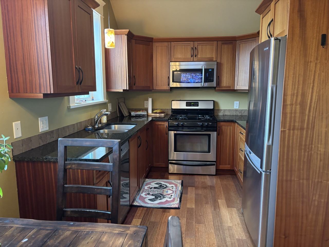 707 Linden Avenue - Photo 3 of 17
